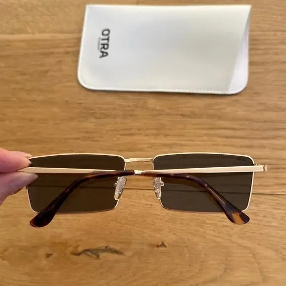 Otra Eyewear - Margo Square Frame Sunglasses in Gold & Brown